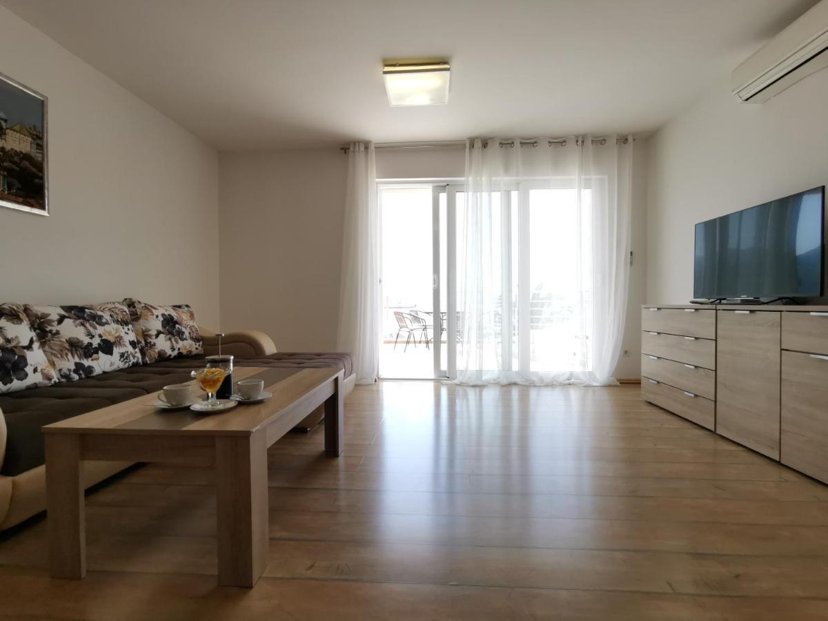 Apartments Apple Cat Montenegro Ko 比耶拉 外观 照片